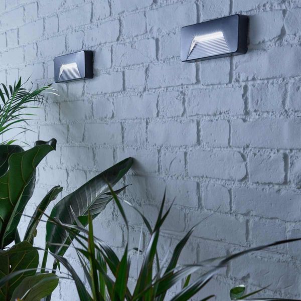 Breez LED Rectangular Outdoor Wall Light Anthracite (290lm / 3W)