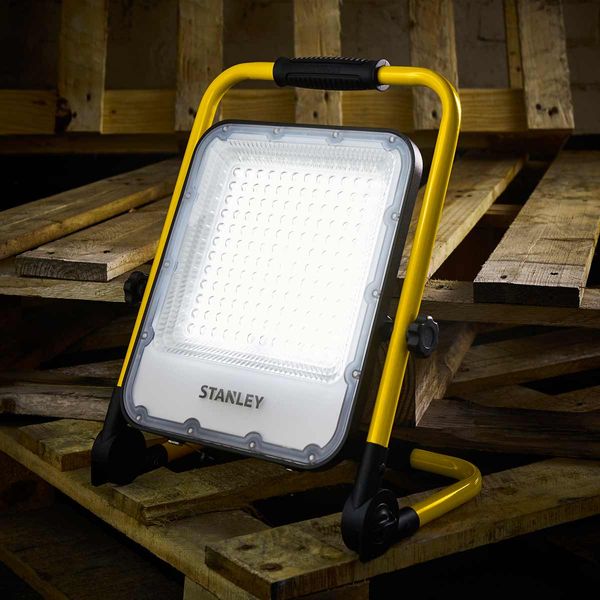 Stanley Rechargeable Folding Work Light (7500lm / 50W)