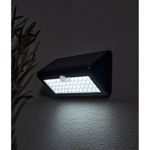 Dawdon Solar LED Wall Light With PIR Sensor (450lm / 9.2W)